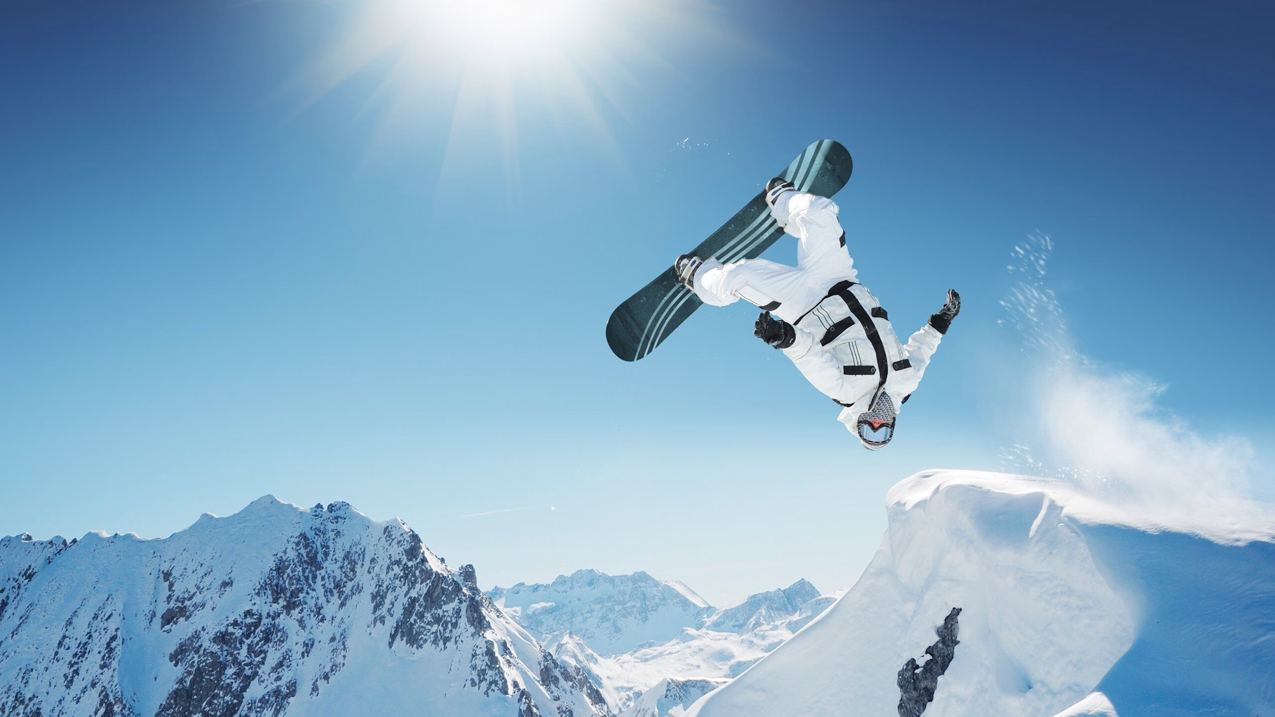 特色野外越野战争游戏，团队合作的极限考验，越野竞技游戏