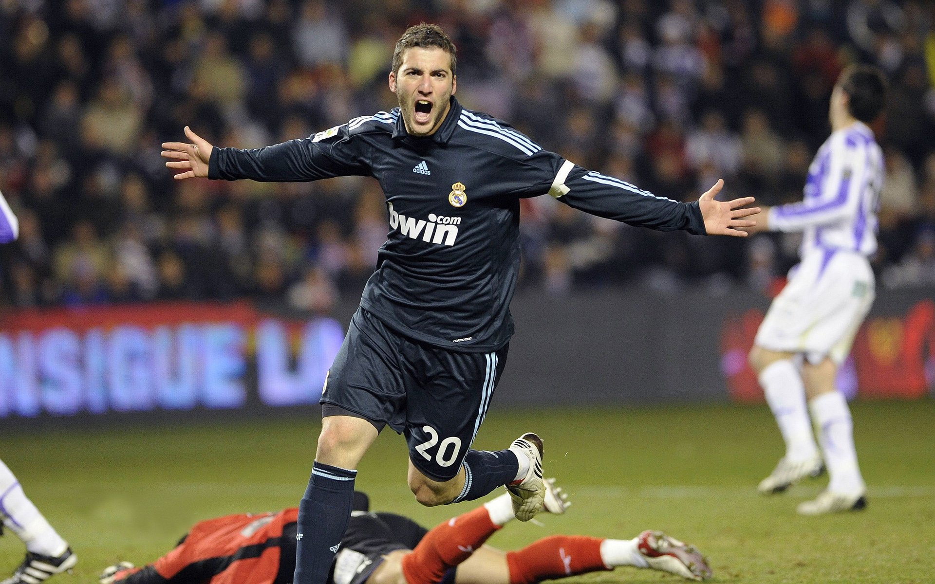 赫塔费客场不敌对手,暂时滑落西甲积分榜,赫塔费队